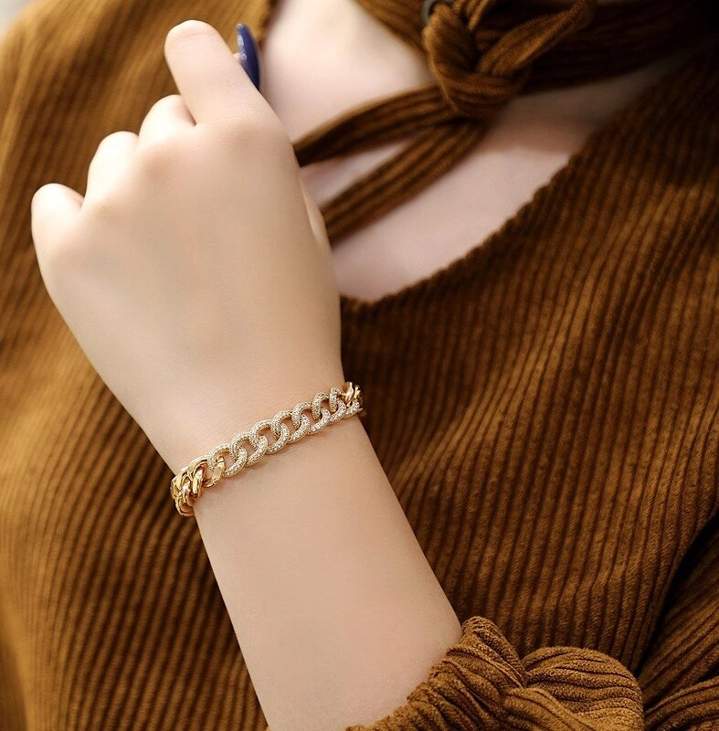 دستبند کارتیه نگین‌ دار ژوپینگ کد 313 3