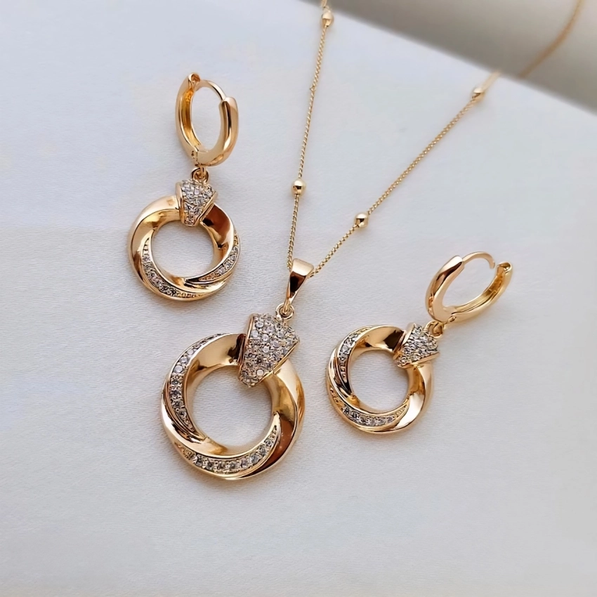 نیمست نگین دار طرح طلا ژوپینگ کد 741