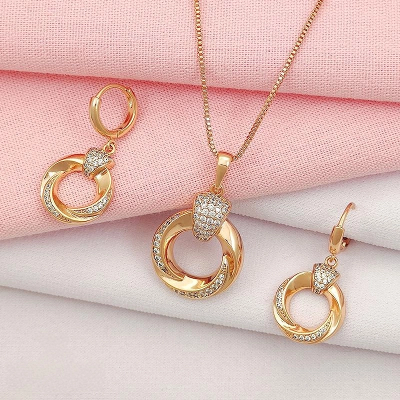 نیمست نگین دار طرح طلا ژوپینگ کد 741